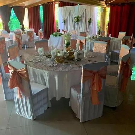 Bardhi Hotel