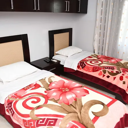 Bardhi Hotell Kuçova