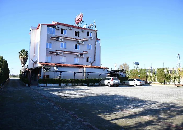 Bardhi 4* Kuçova